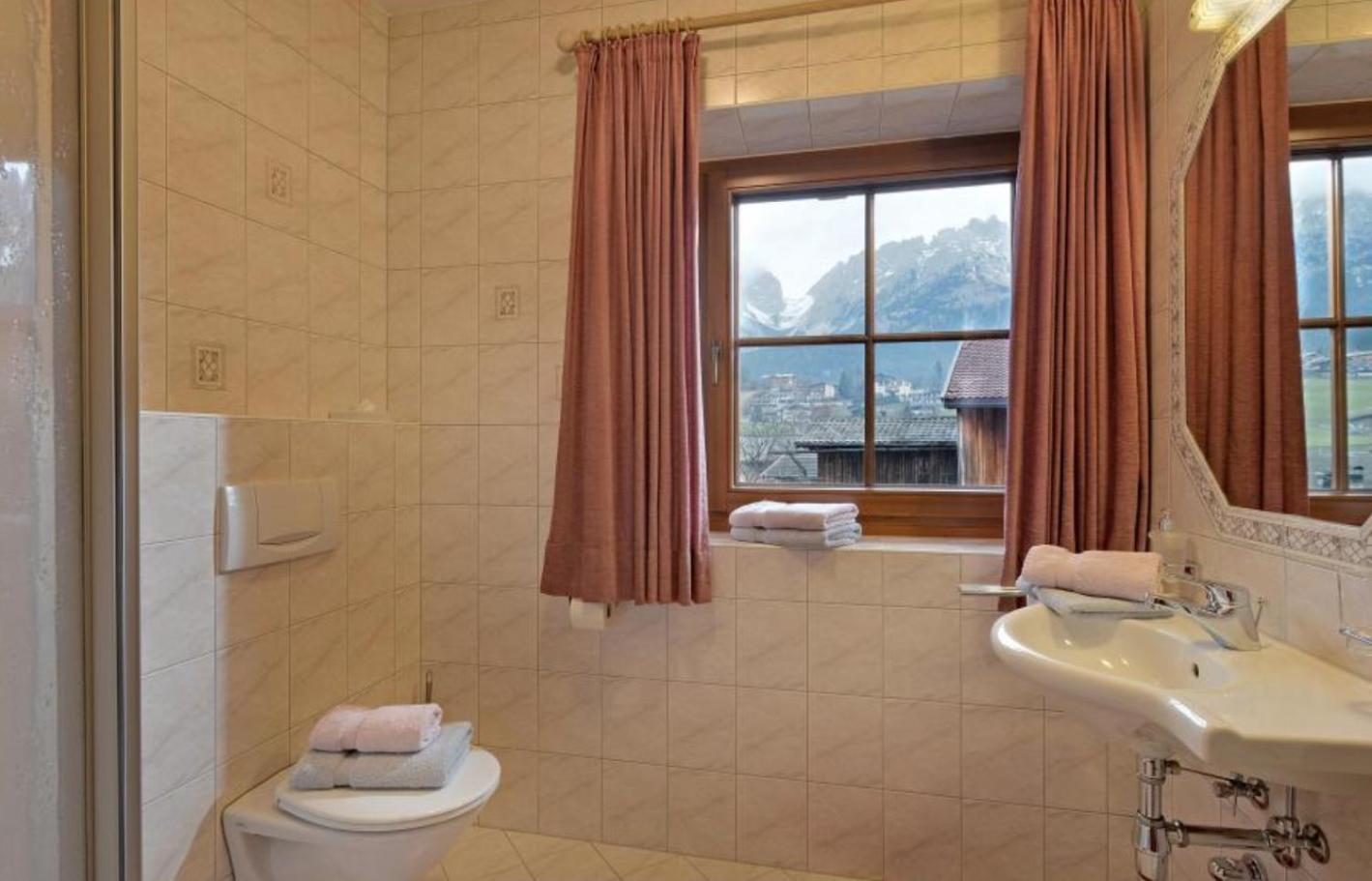 Gaestehaus Brantlhof Zimmer Und Ferienwohnungen In Going Am Wilden Kaiser Quarto foto